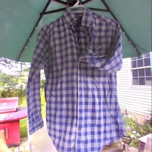 Gently worn men's Vineyard Vines long sleeve shirt
